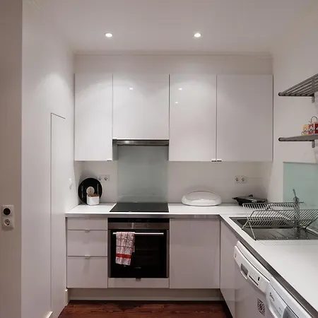 Feels Like - Santa Catarina Terrace Apartment Lisbon